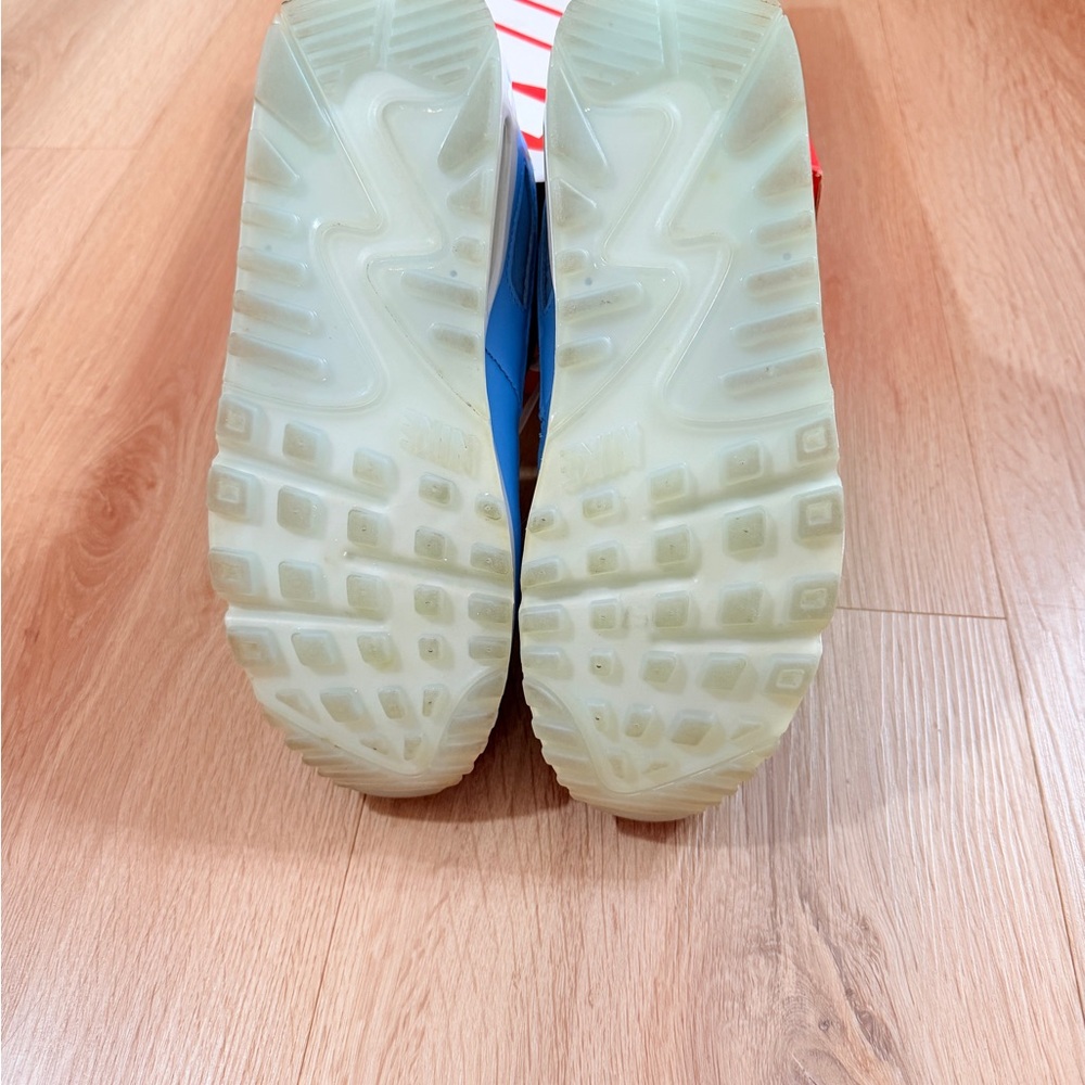 Nike Air Max “Ocean Bliss” Sneakers. EUC. Only worn once. - Picture 7 of 11